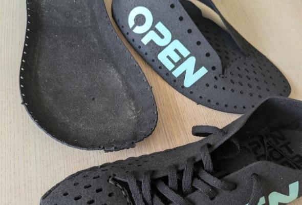 Open Barefoot detail